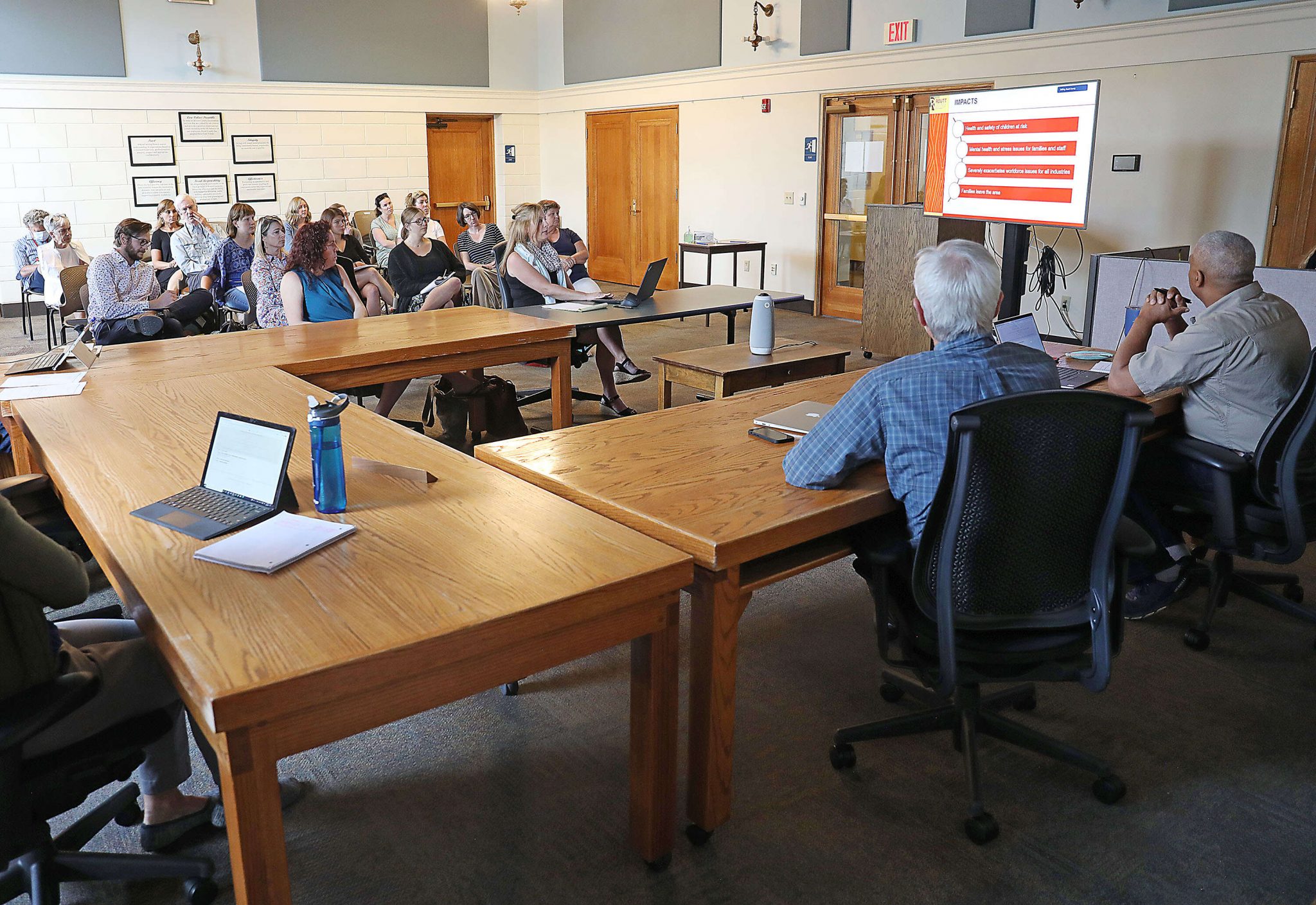 d537e48b-2439-554f-bdb8-9a4c6754b269-2048x1409